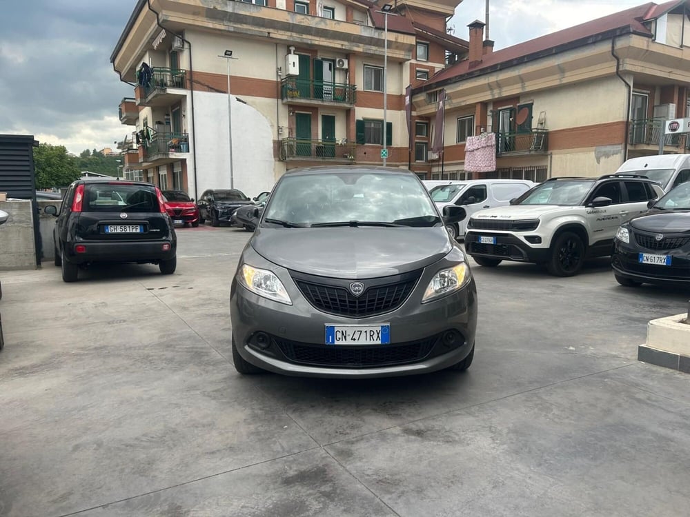 Lancia Ypsilon usata a Avellino (9)