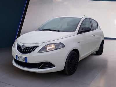 Lancia Ypsilon 1.0 FireFly 5 porte S&amp;S Hybrid Silver Plus del 2022 usata a Salerno