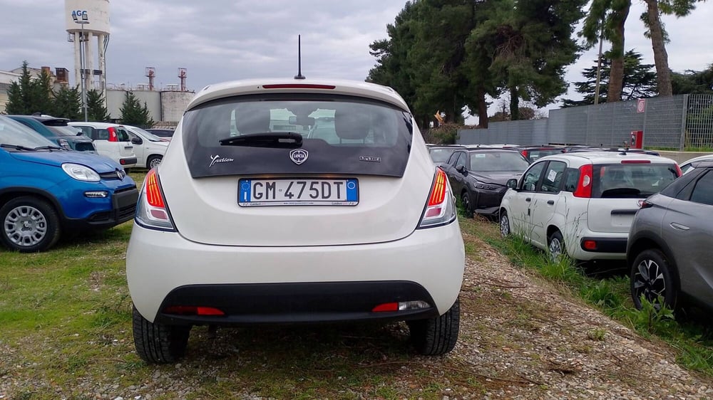 Lancia Ypsilon usata a Salerno (10)