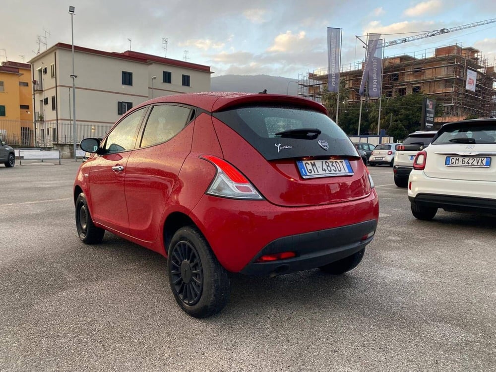 Lancia Ypsilon usata a Salerno (4)