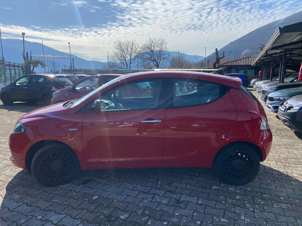 Lancia Ypsilon usata a Avellino (10)