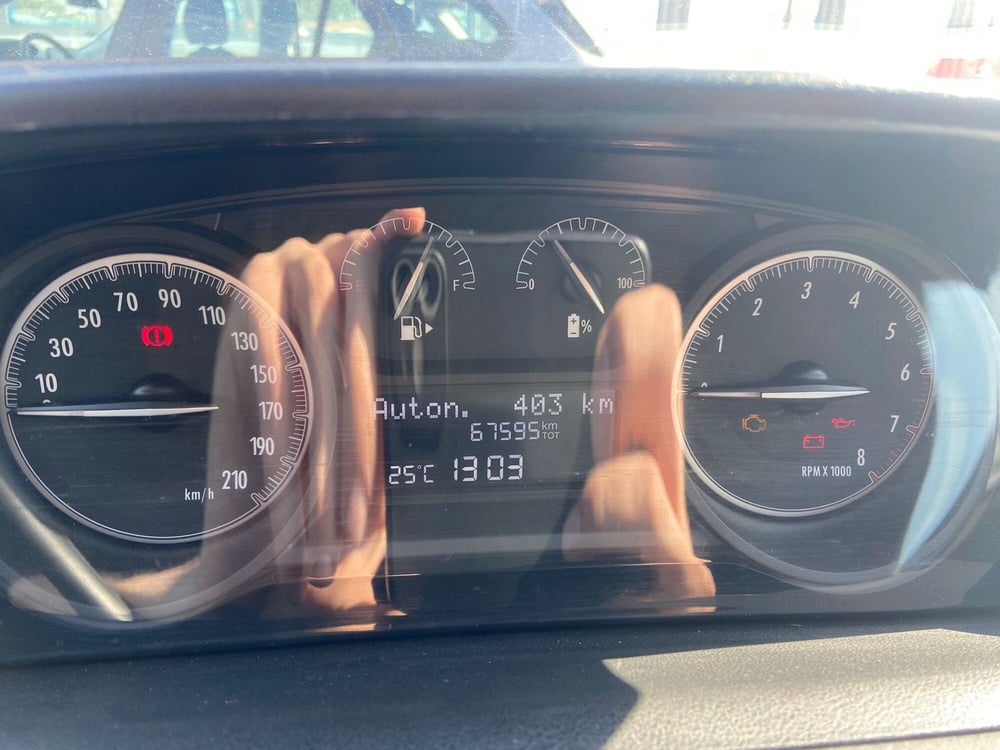 Lancia Ypsilon usata a Avellino (14)