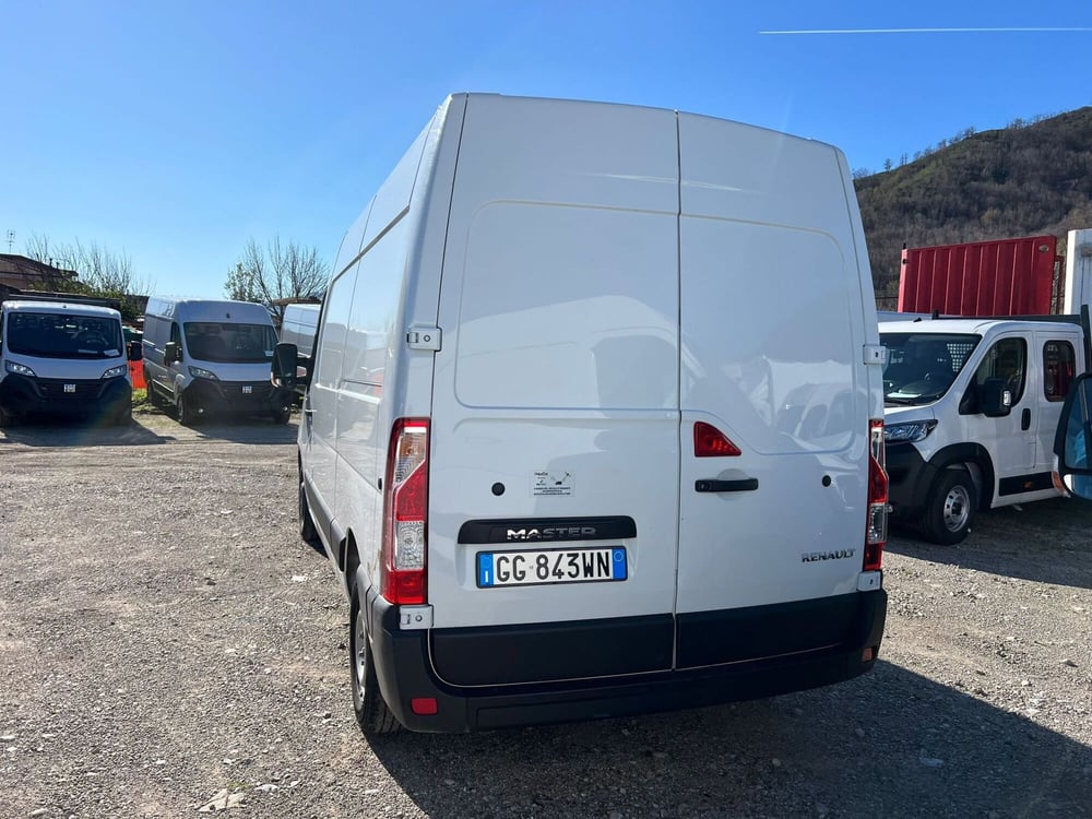 Renault Master Furgone usata a Salerno (10)