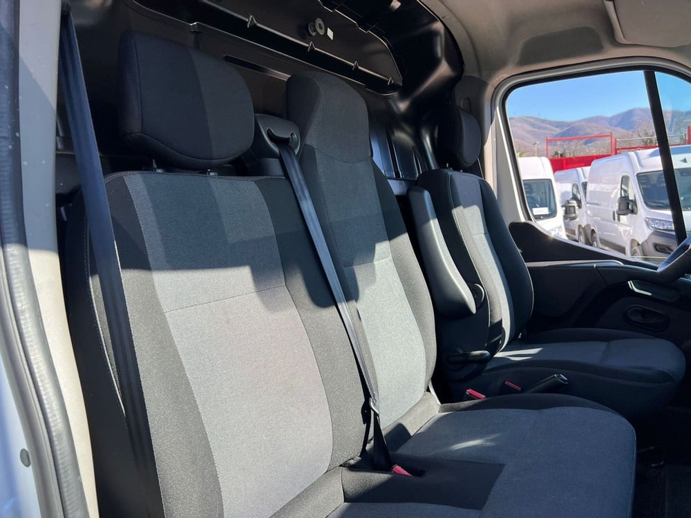 Renault Master Furgone usata a Salerno (16)