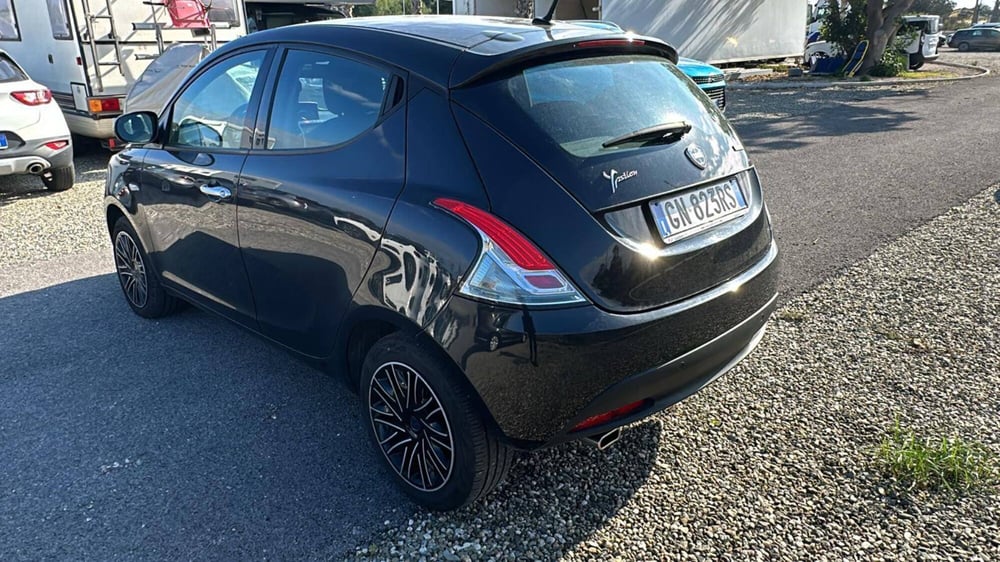 Lancia Ypsilon usata a Salerno (4)