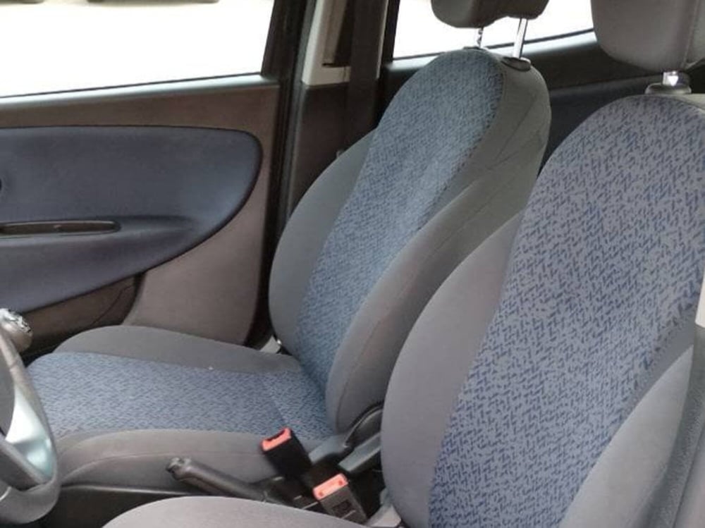Lancia Ypsilon usata a Salerno (6)