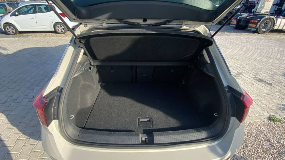Volkswagen T-Roc usata a Salerno (11)