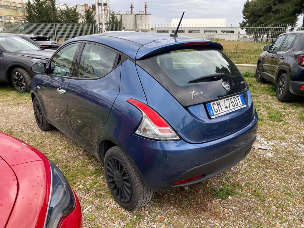 Lancia Ypsilon usata a Salerno (4)