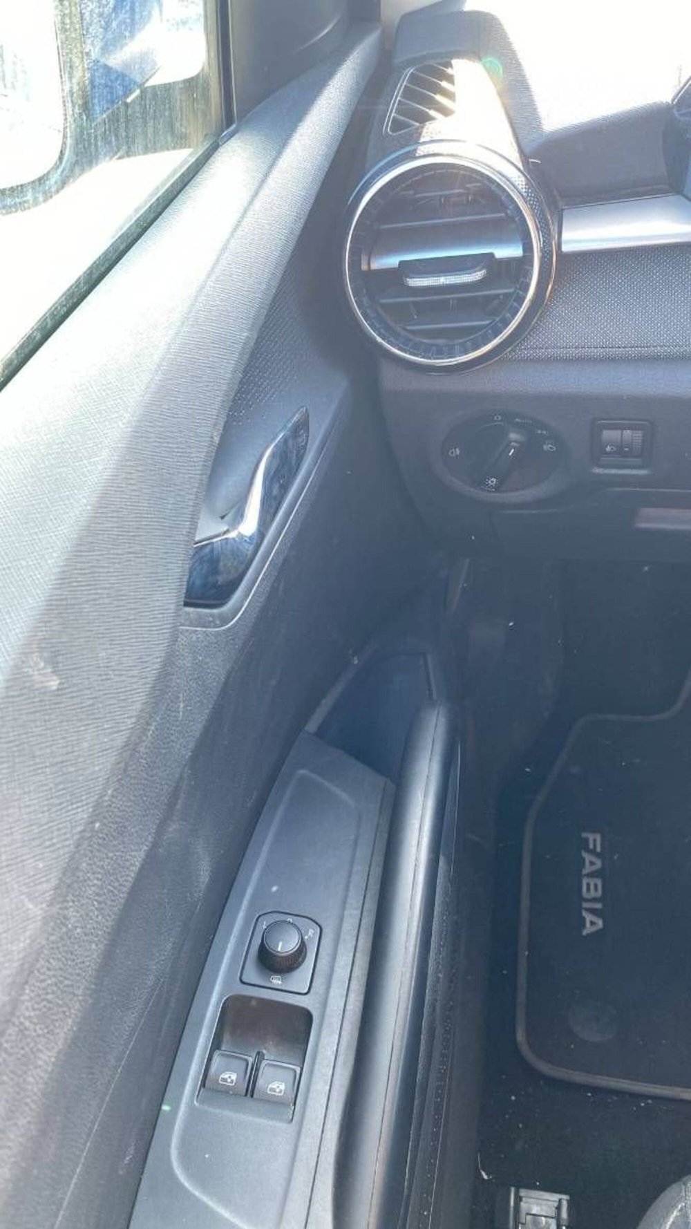 Skoda Fabia usata a Salerno (18)