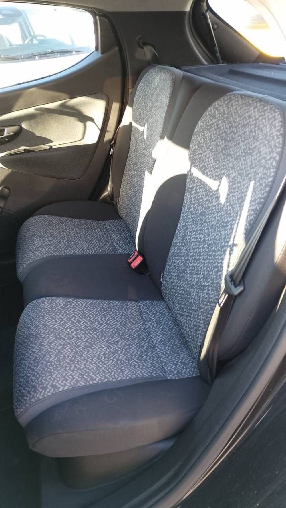 Lancia Ypsilon usata a Salerno (7)