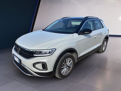 Volkswagen T-Roc 1.0 TSI Life del 2023 usata a Fisciano