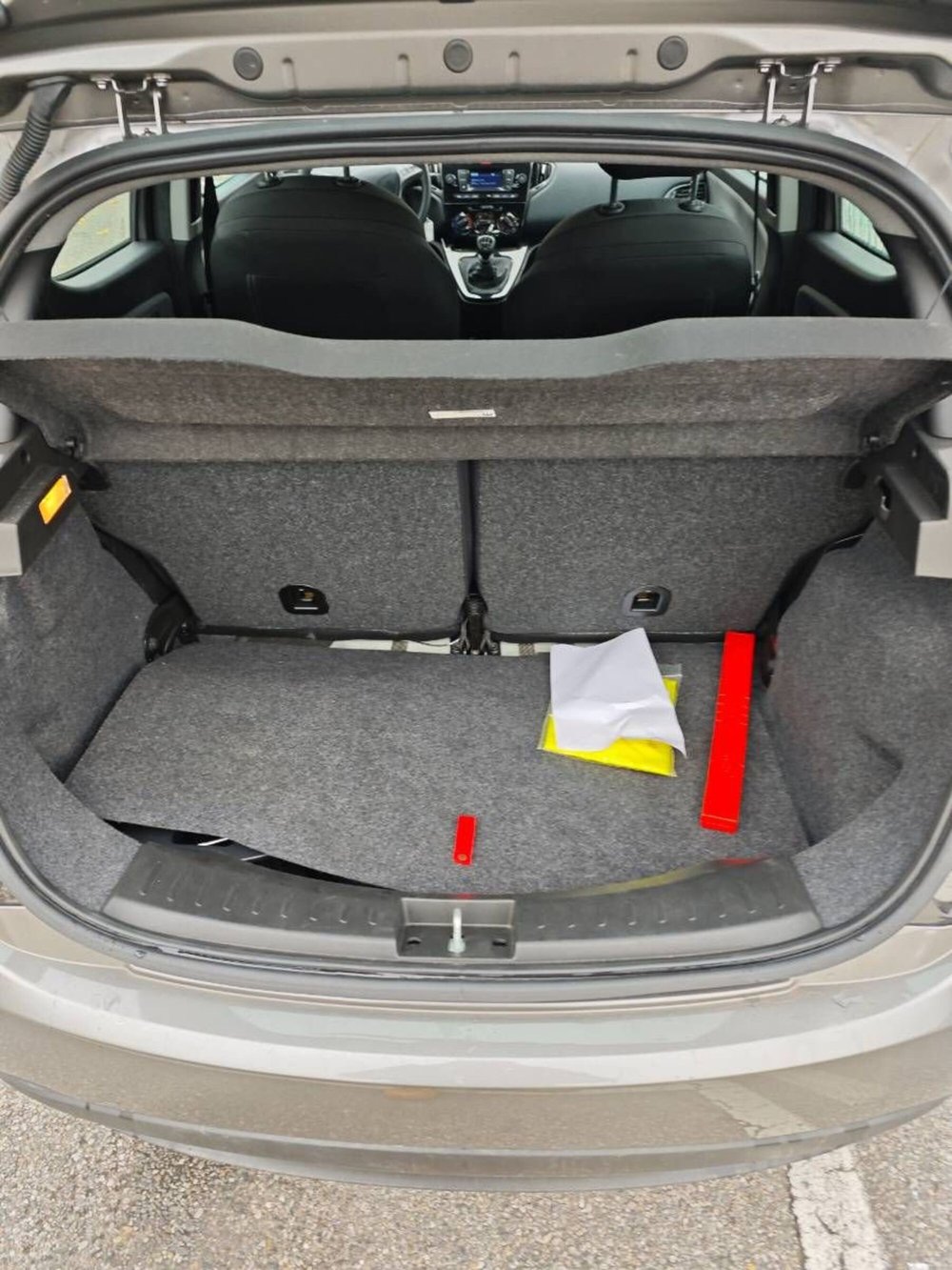 Lancia Ypsilon usata a Salerno (11)
