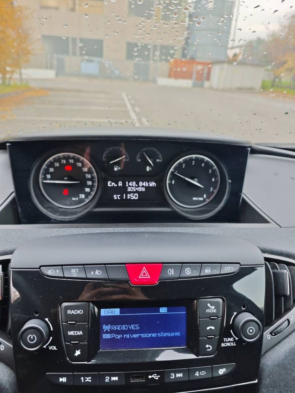 Lancia Ypsilon usata a Salerno (8)