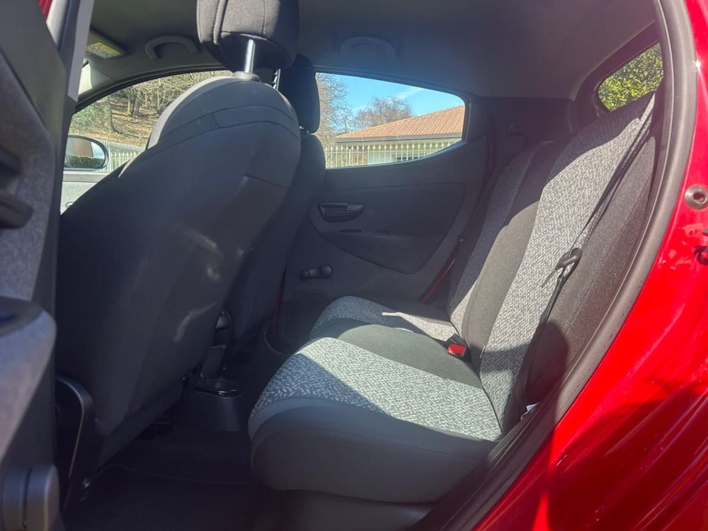 Lancia Ypsilon usata a Salerno (7)
