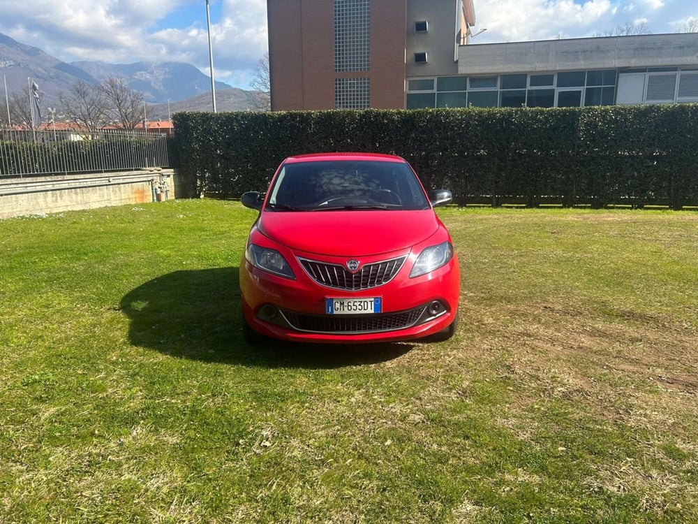 Lancia Ypsilon usata a Salerno (9)