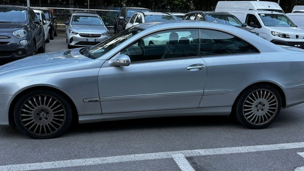 Mercedes-Benz CLK usata a Salerno (11)