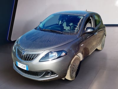 Lancia Ypsilon 1.0 FireFly 5 porte S&amp;S Hybrid Ecochic Silver del 2023 usata a Fisciano