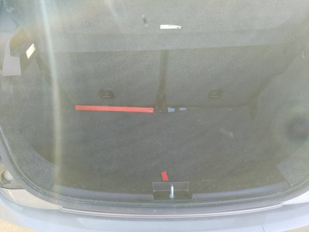 Lancia Ypsilon usata a Salerno (11)