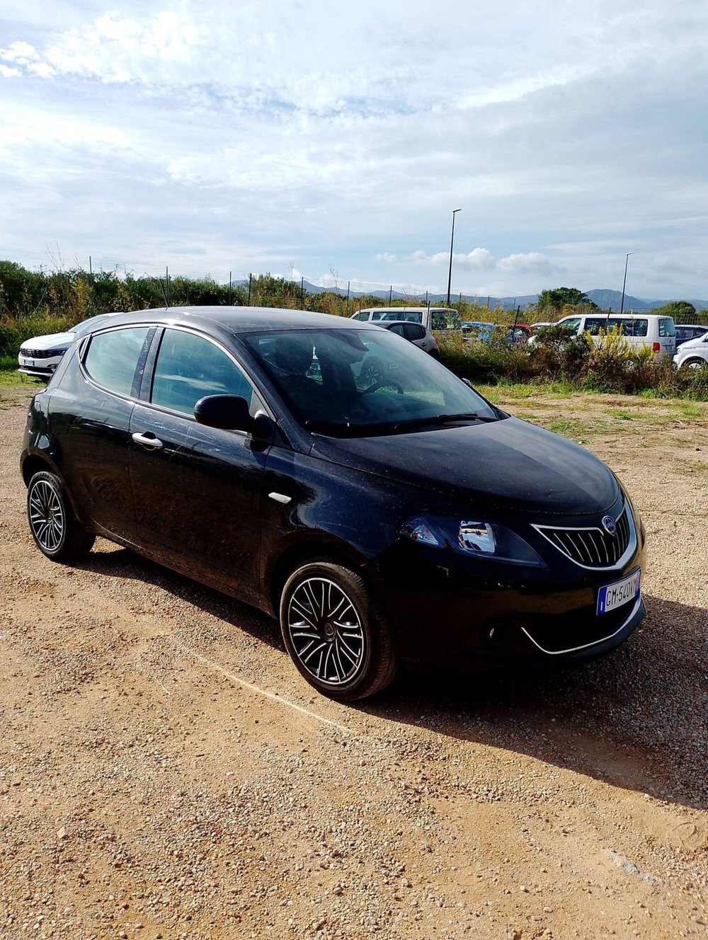 Lancia Ypsilon usata a Salerno (2)