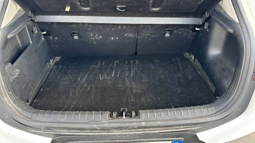 Kia Stonic usata a Salerno (11)