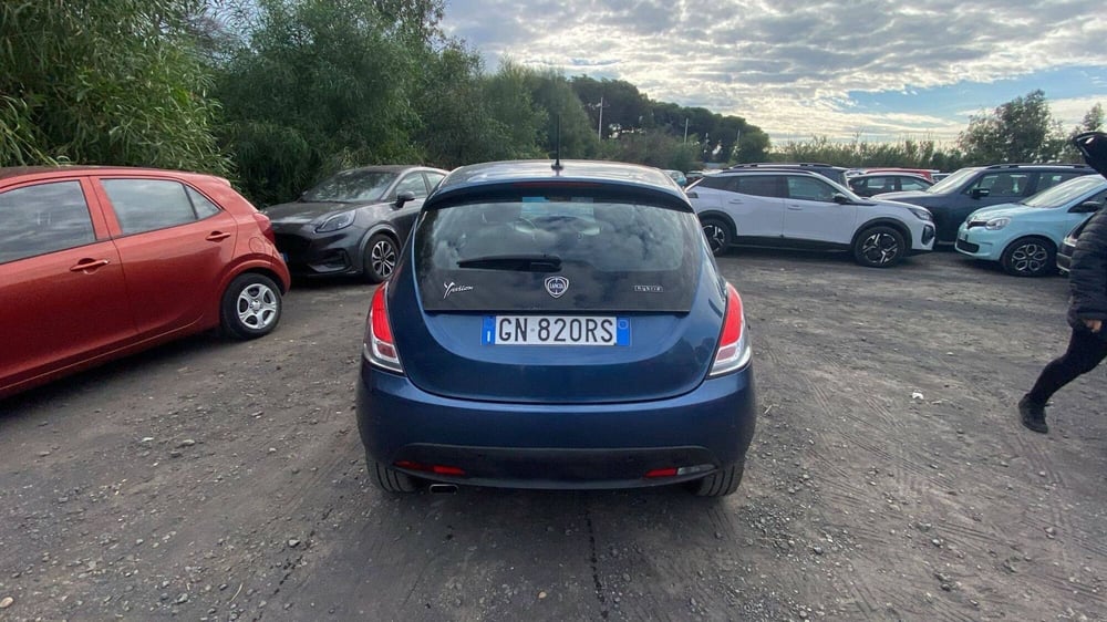 Lancia Ypsilon usata a Salerno (10)