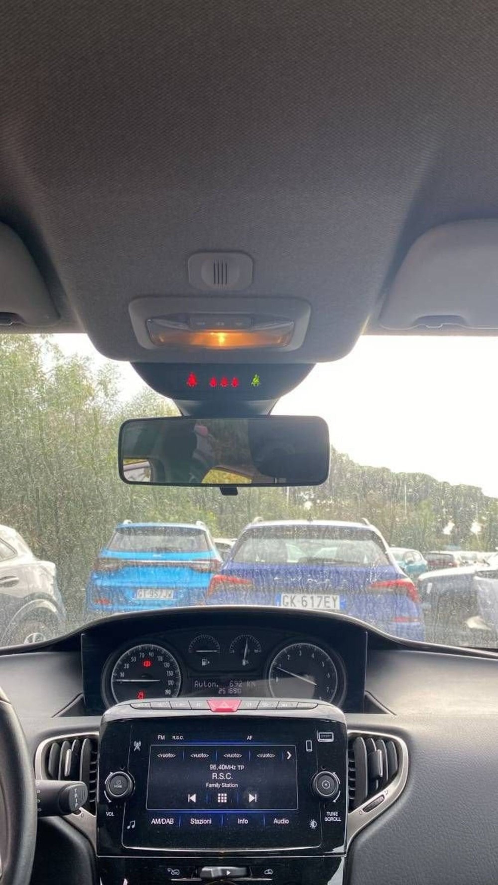 Lancia Ypsilon usata a Salerno (16)