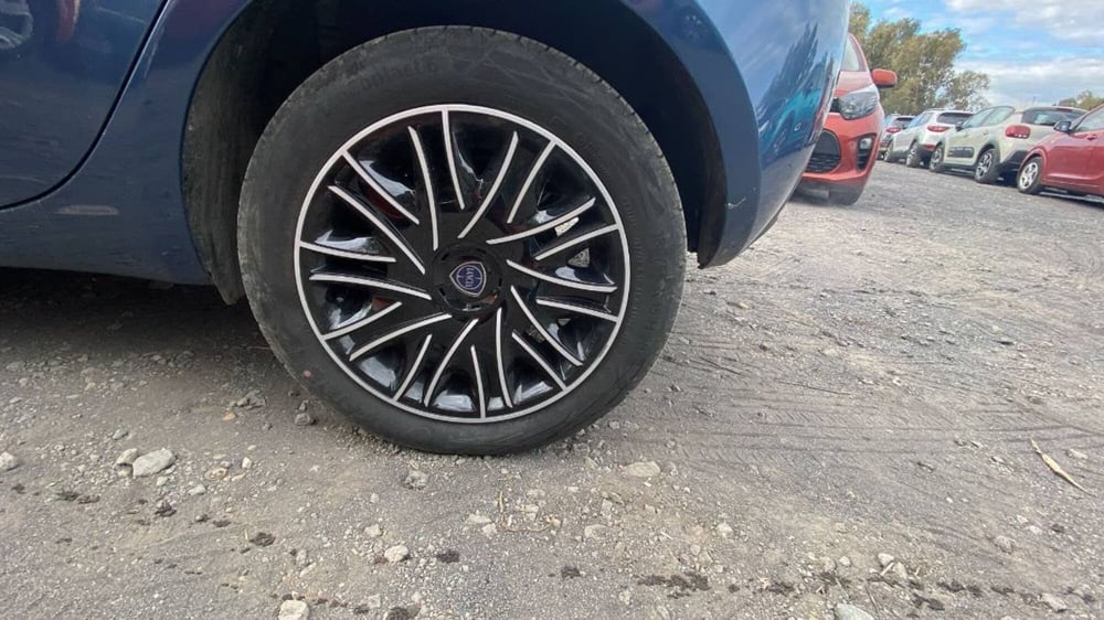 Lancia Ypsilon usata a Salerno (19)