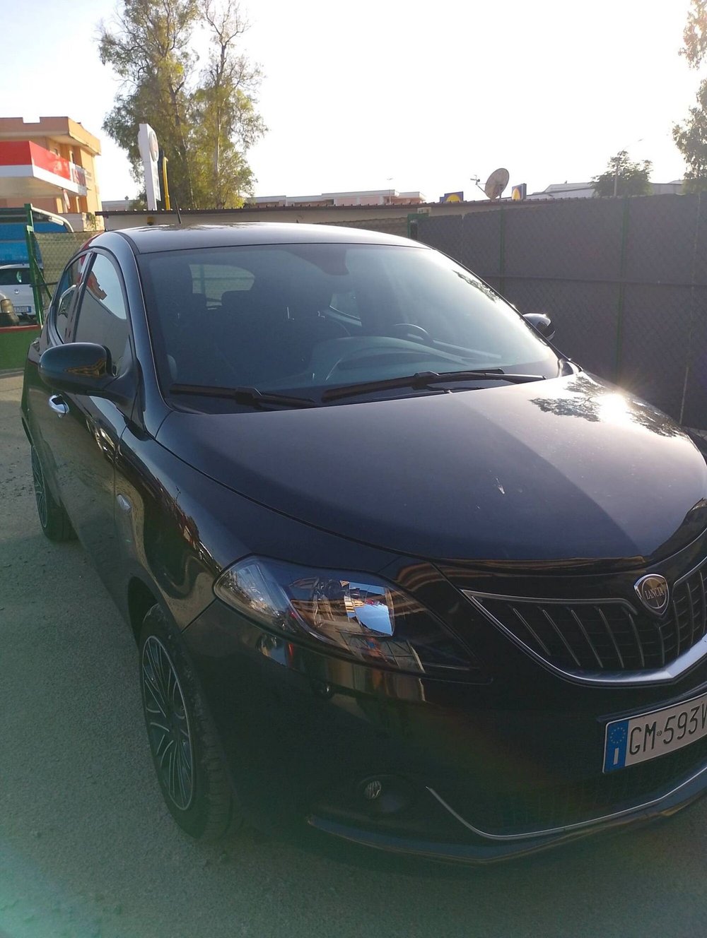 Lancia Ypsilon usata a Salerno (2)