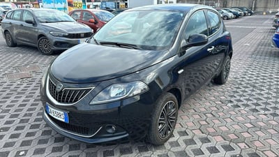 Lancia Ypsilon 1.0 FireFly 5 porte S&amp;S Hybrid Gold Plus del 2023 usata a Fisciano