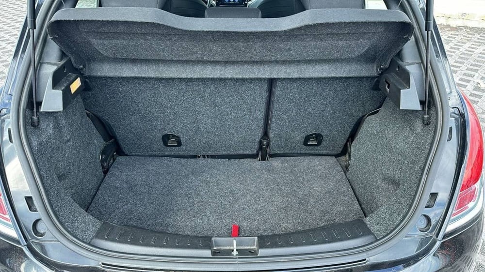 Lancia Ypsilon usata a Salerno (11)
