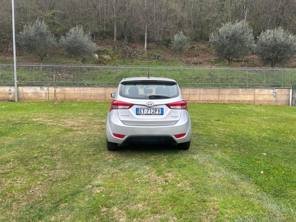 Hyundai ix20 usata a Salerno (12)