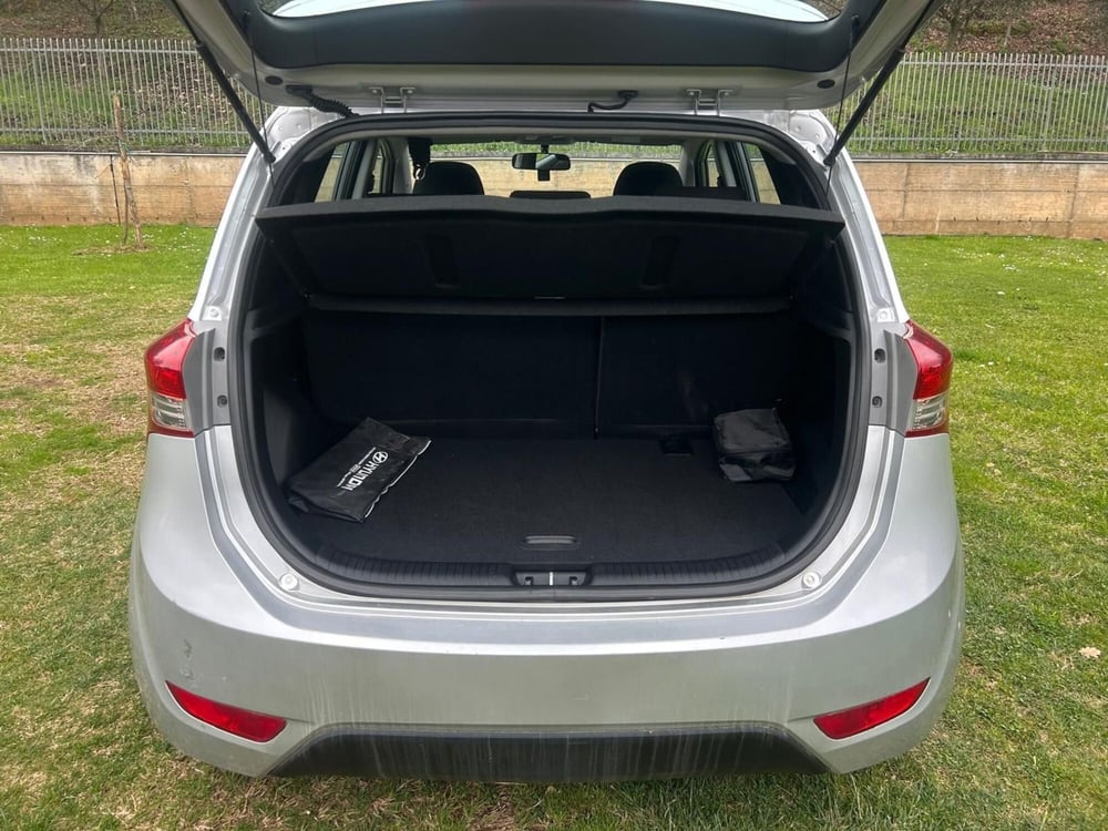 Hyundai ix20 usata a Salerno (14)