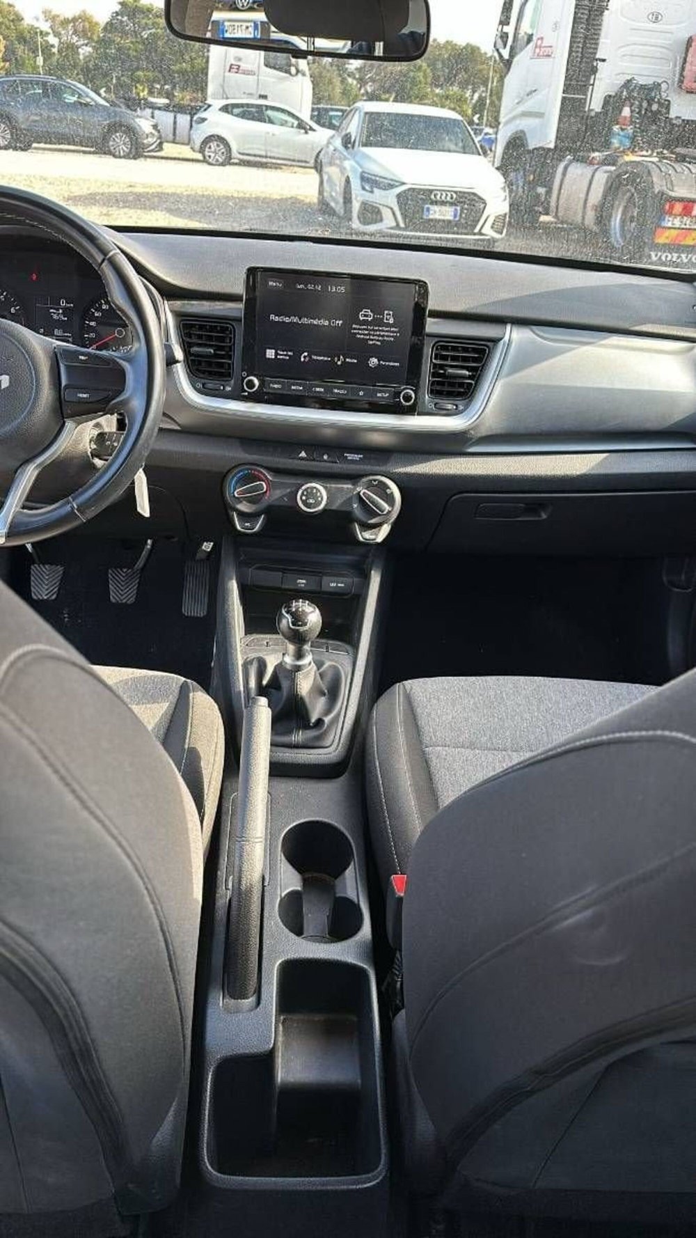 Kia Stonic usata a Salerno (12)