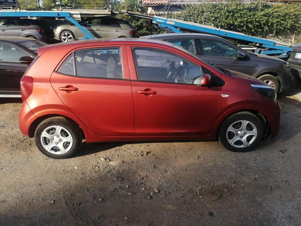 Kia Picanto usata a Salerno (9)