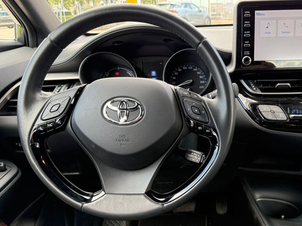 Toyota Toyota C-HR usata a Salerno (14)