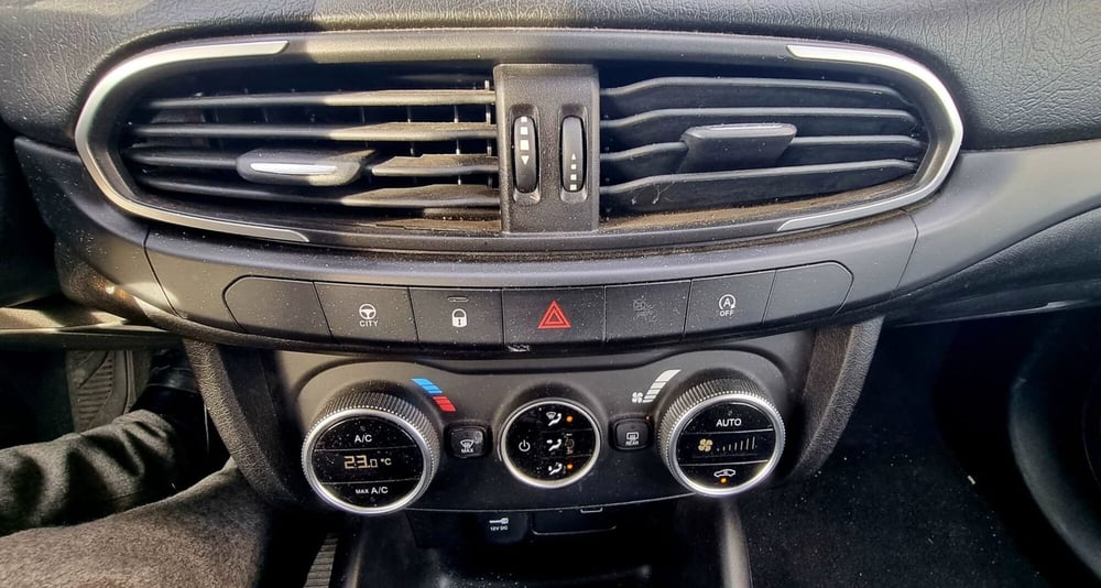 Fiat Tipo Station Wagon usata a Salerno (15)
