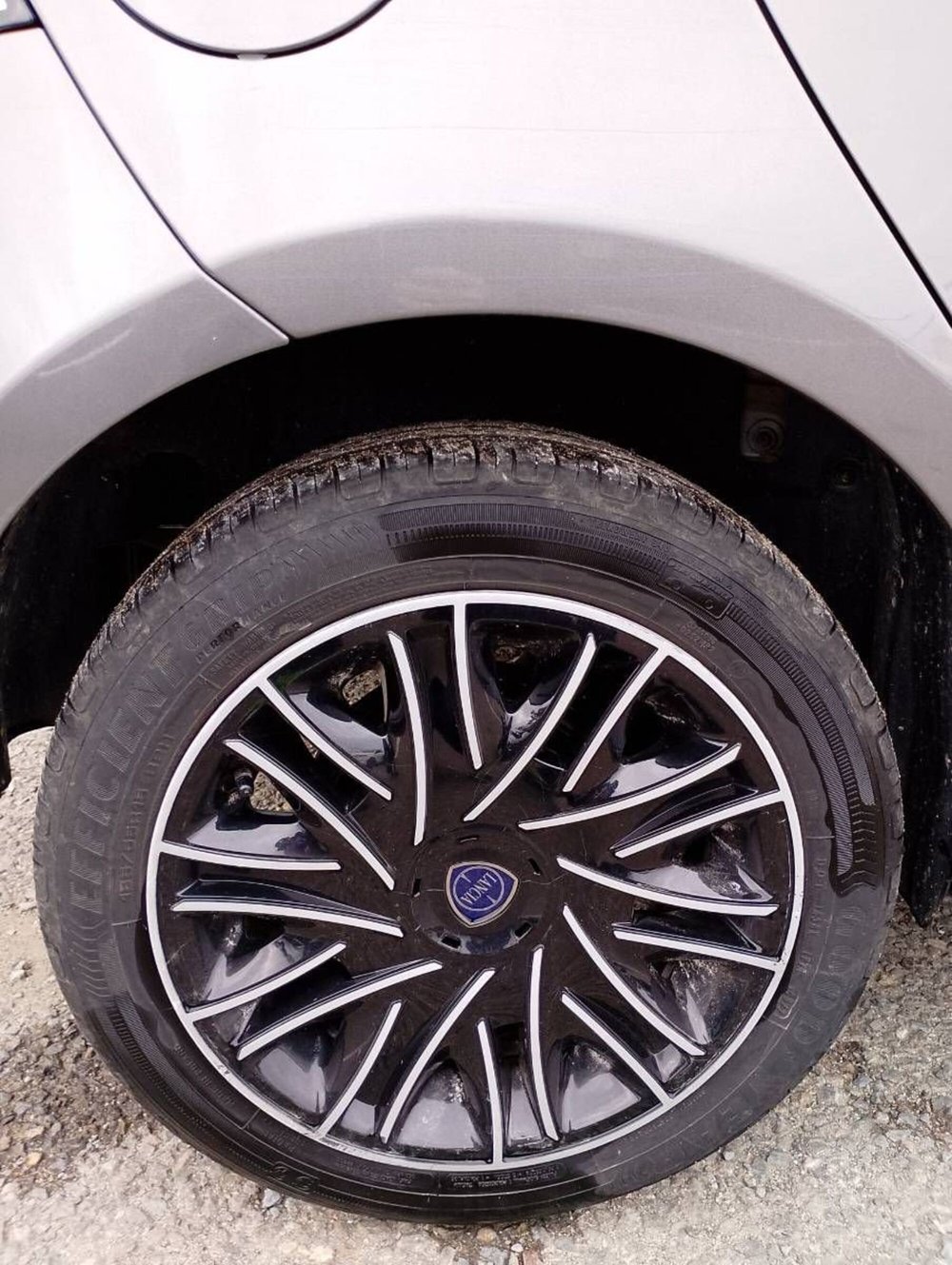 Lancia Ypsilon usata a Salerno (13)