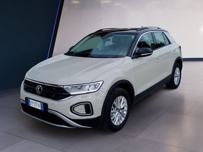 Volkswagen T-Roc 1.0 TSI Life del 2023 usata a Fisciano