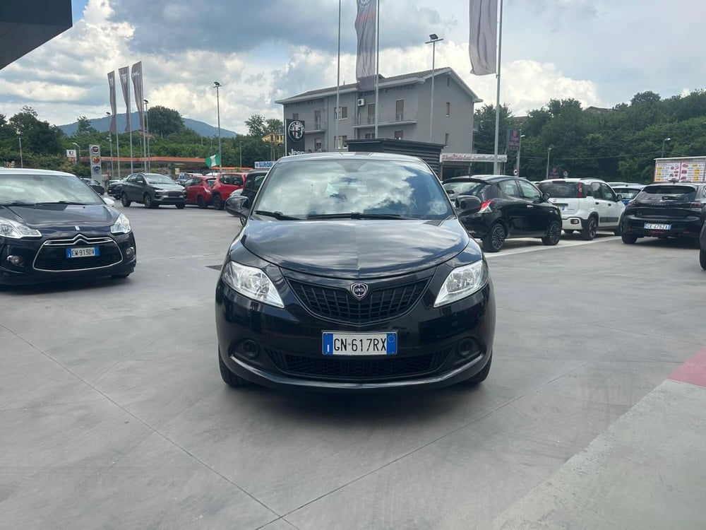 Lancia Ypsilon usata a Salerno (9)