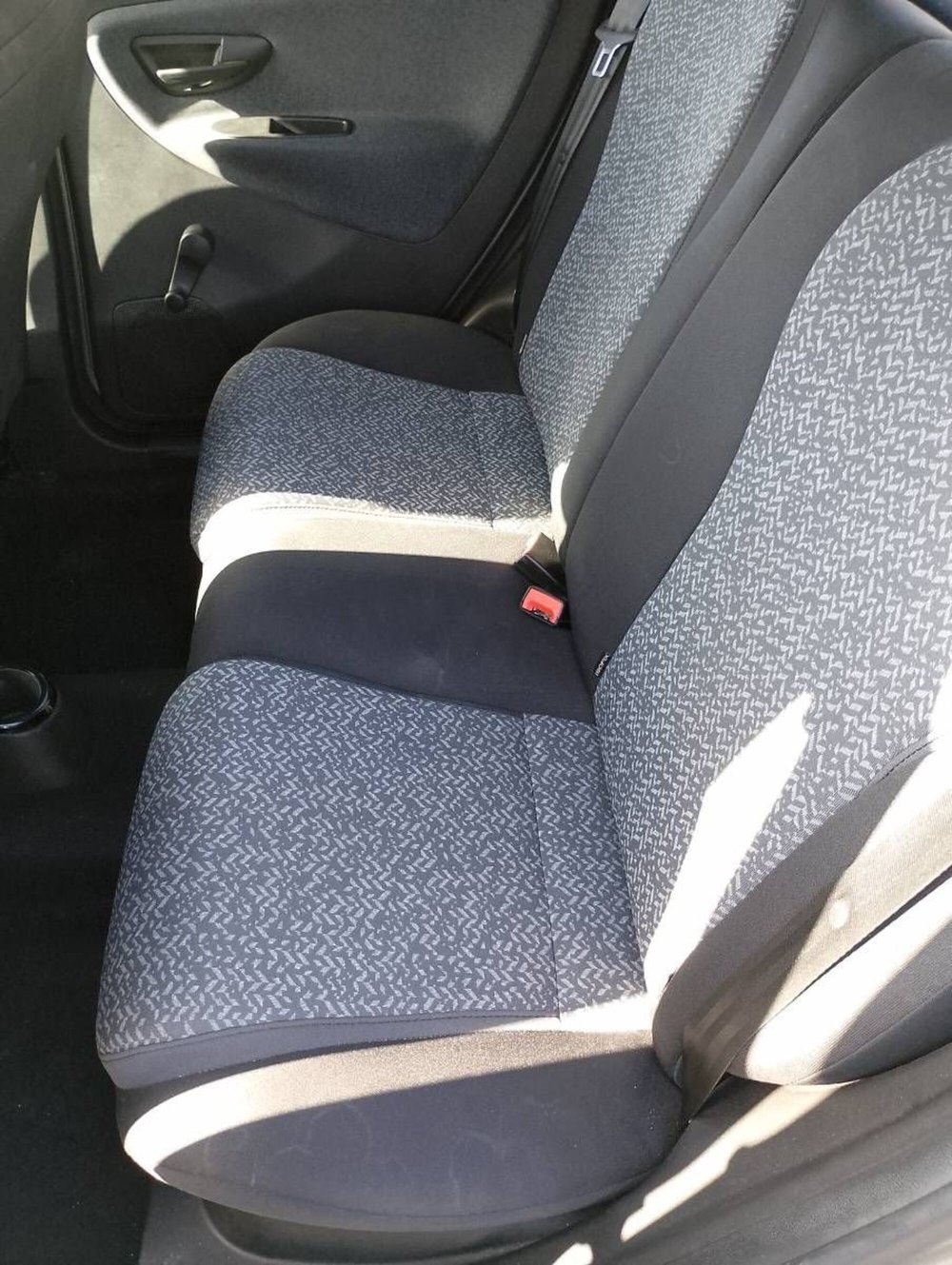 Lancia Ypsilon usata a Salerno (7)