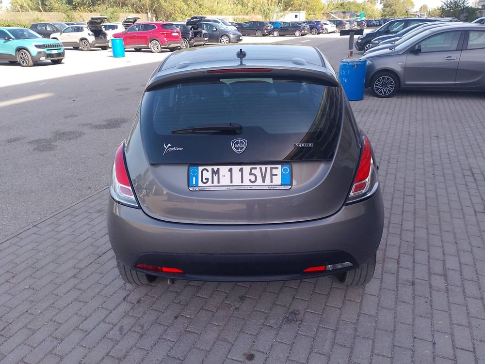 Lancia Ypsilon usata a Salerno (10)
