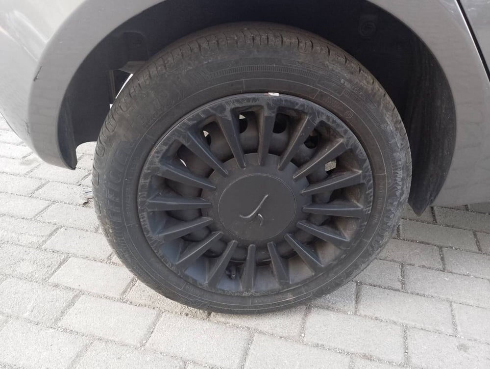 Lancia Ypsilon usata a Salerno (13)