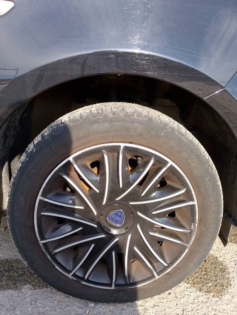Lancia Ypsilon usata a Salerno (15)