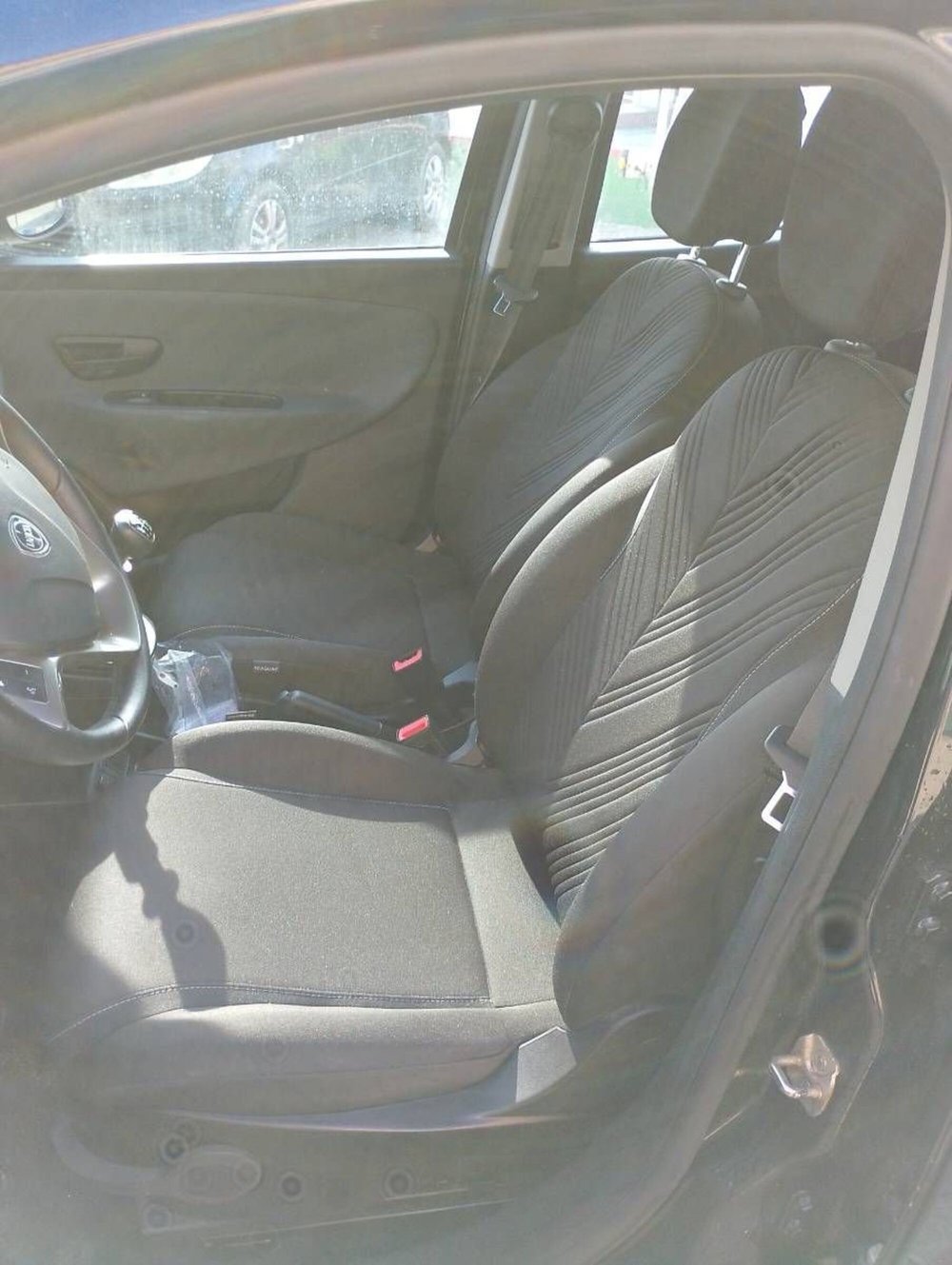 Lancia Ypsilon usata a Salerno (6)