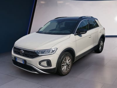 Volkswagen T-Roc 1.0 TSI Life del 2023 usata a Fisciano