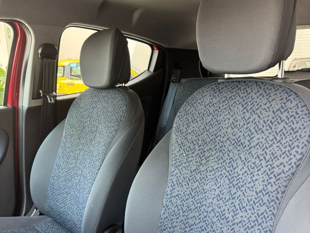 Lancia Ypsilon usata a Salerno (6)