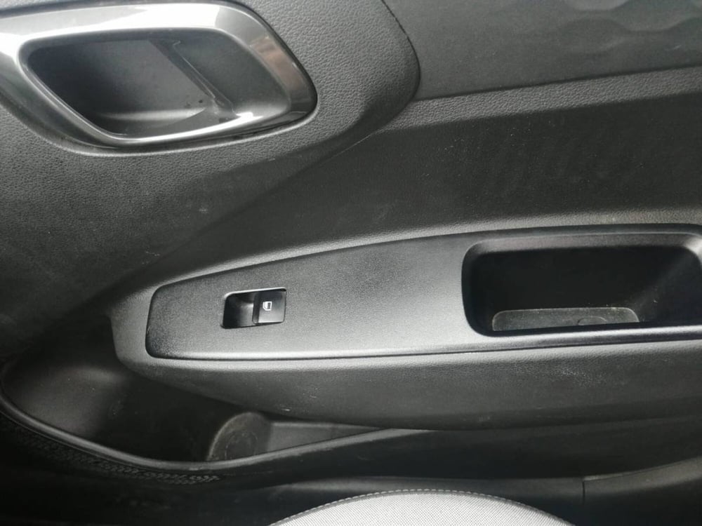 Hyundai i10 usata a Salerno (15)