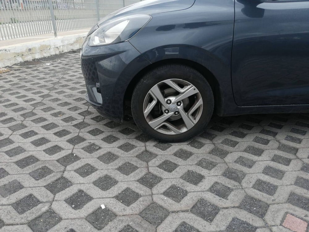 Hyundai i10 usata a Salerno (17)