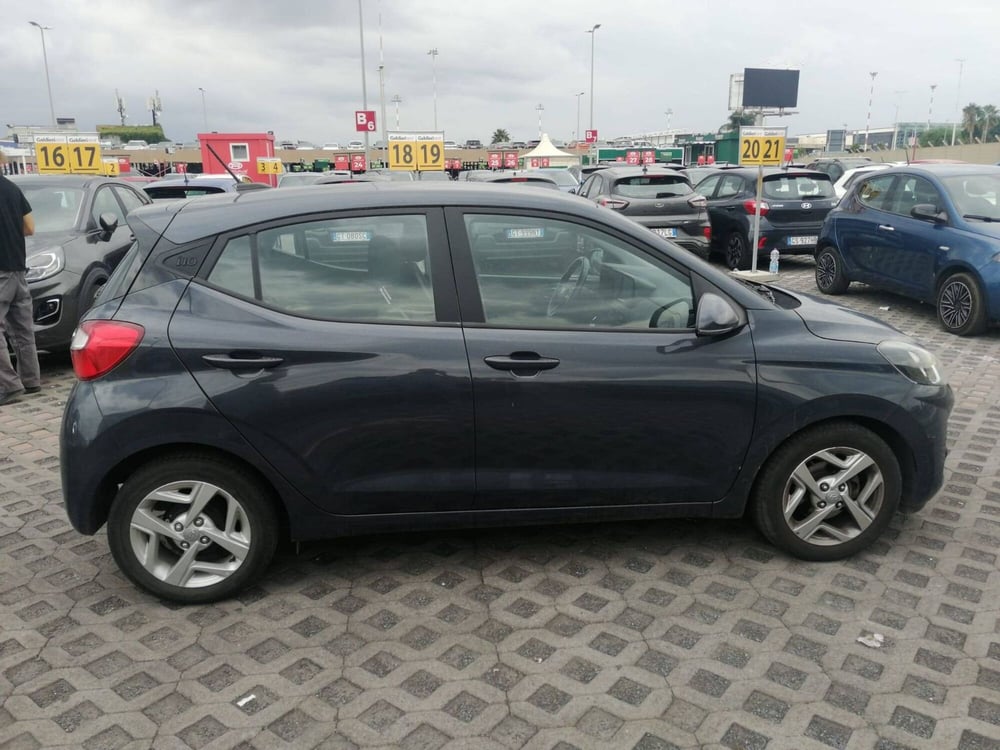 Hyundai i10 usata a Salerno (9)