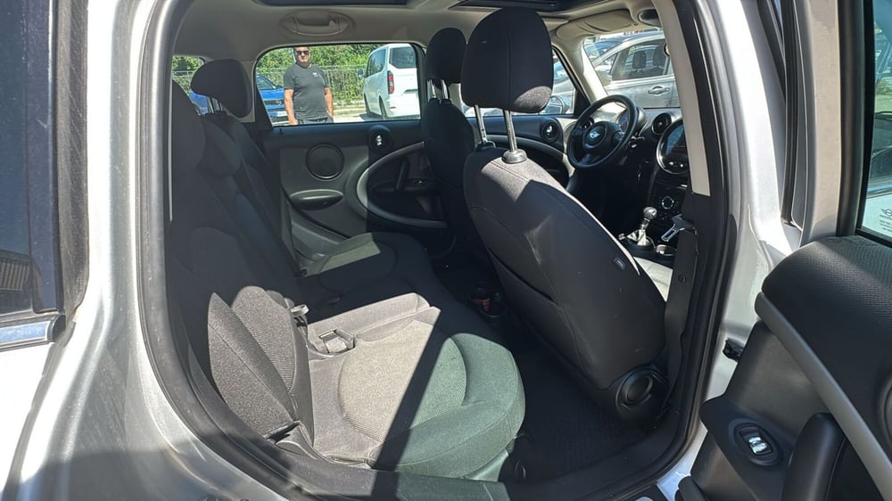 MINI Mini Countryman usata a Salerno (17)